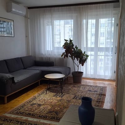 Alquiler de un acogedor piso de 3 habitaciones, 76 m², en la zona de Block 63, Nuevo Belgrado, Serbia